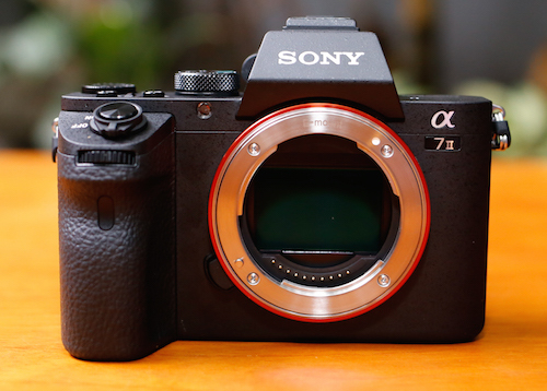 Máy ảnh Sony Alpha A7R giảm sốc, người tiêu dùng tưởng bở